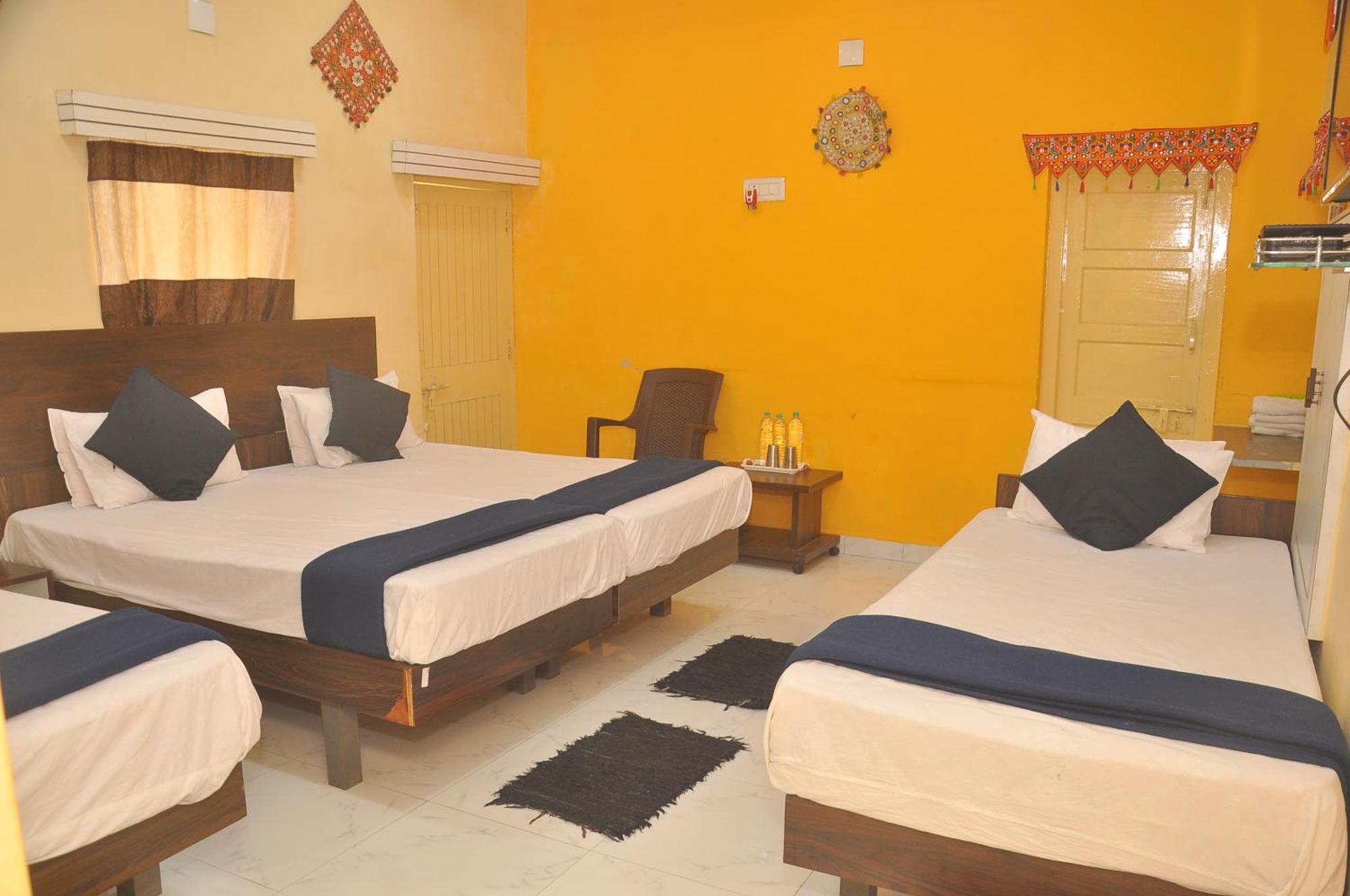 Chitrakut Bungalows Dwārka Exterior foto